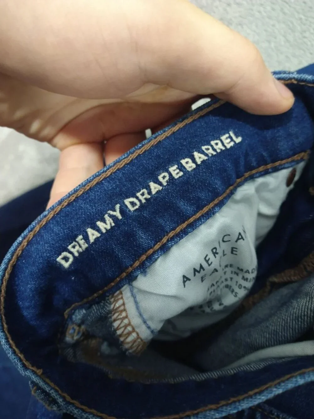 American Eagle Jeans Womens 8 Short Blue Denim Dreamy Drape Barrel Strigid Dark